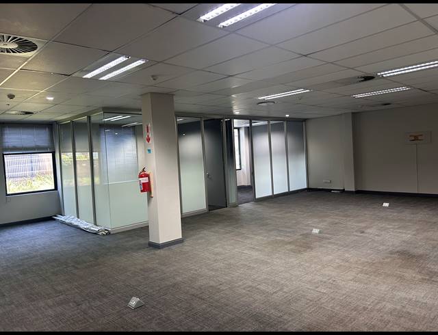 217M² OFFICE TO LET IN MENLYN